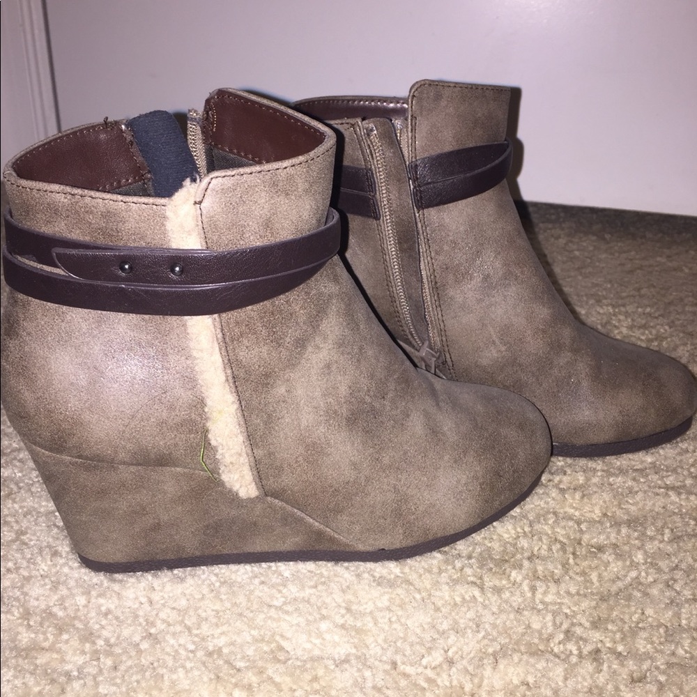 Size 6.5 women’s booties